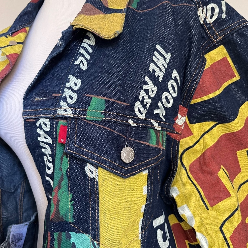 Levi's Trucker Jacket 150th Anniversary Banner Print
Pockets Mens L Denim NEW - Picture 9 of 12